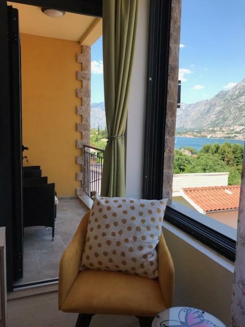 Villa Lili Kotor Bagian luar foto